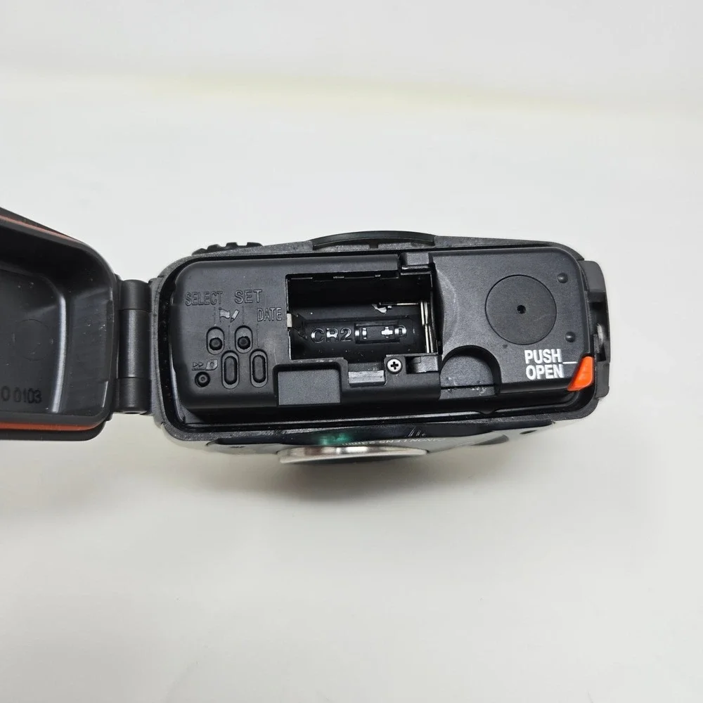 Canon ELPH Sport APS Film Camera Waterproof 23mm Lens‎ Silver Green Vintage